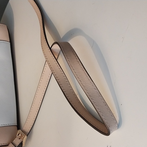Michael Kors Selma Crossbody - Picture 5 of 14
